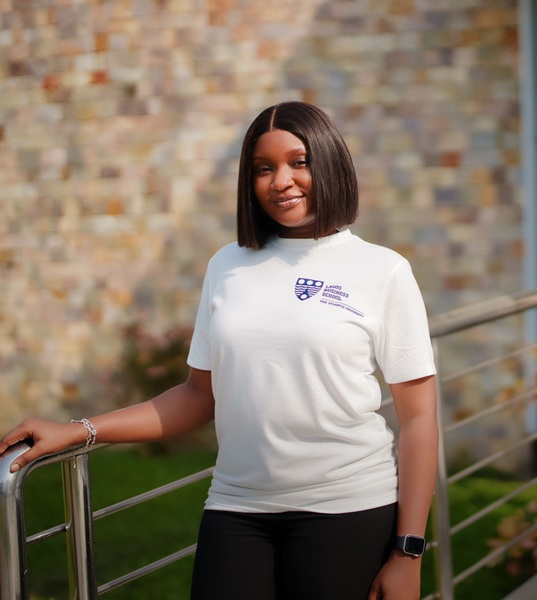 White Round Neck T-shirt - XXL